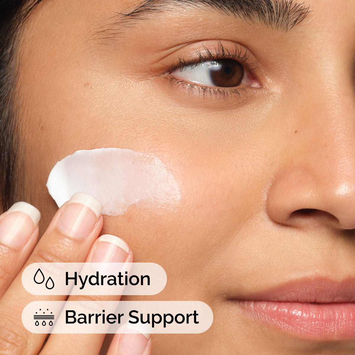 natural-moisturizing-factors-ha-j7 ord-natural-moisturizing-factors-ha-model-application-with-benefits.jpg